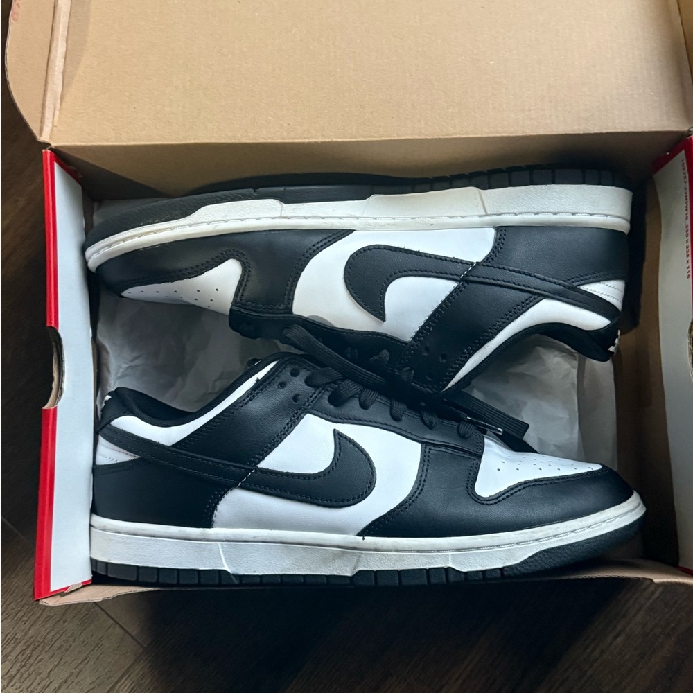 Nike Dunk Low Retro in White and Black panda dunks